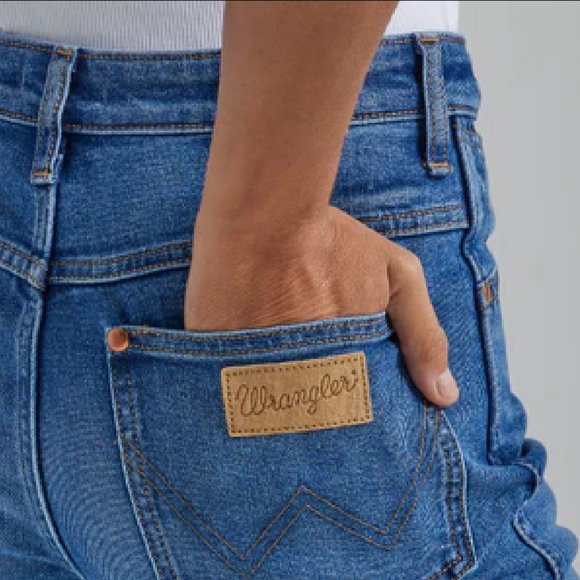 NWT Wrangler Wild West High Rise Straight Jeans - Picture 5 of 6